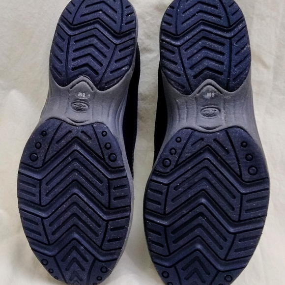 Easy Spirit 'Travel Tone' Slip on Athletic Shoes - Picture 3 of 5